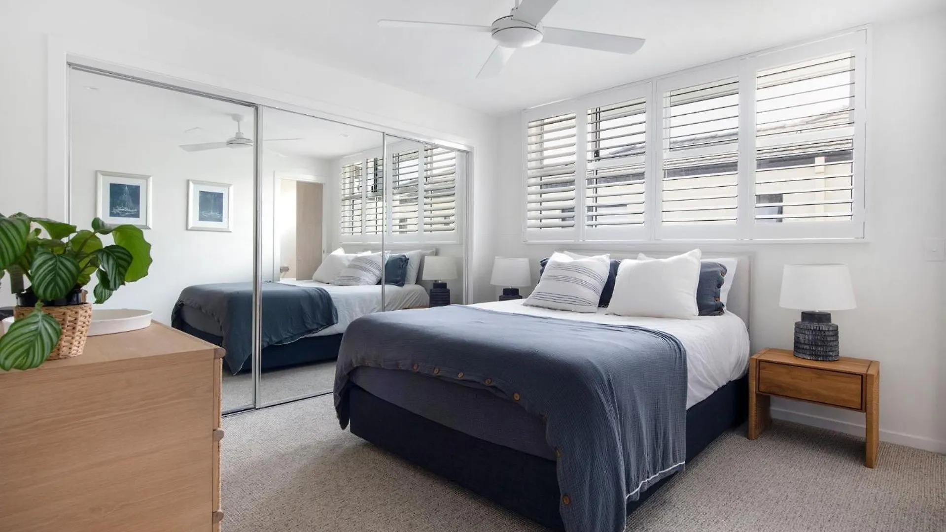 Holiday home Luxury Tri-Level Duplex In Mermaid Beach - Coasthm Gold Coast